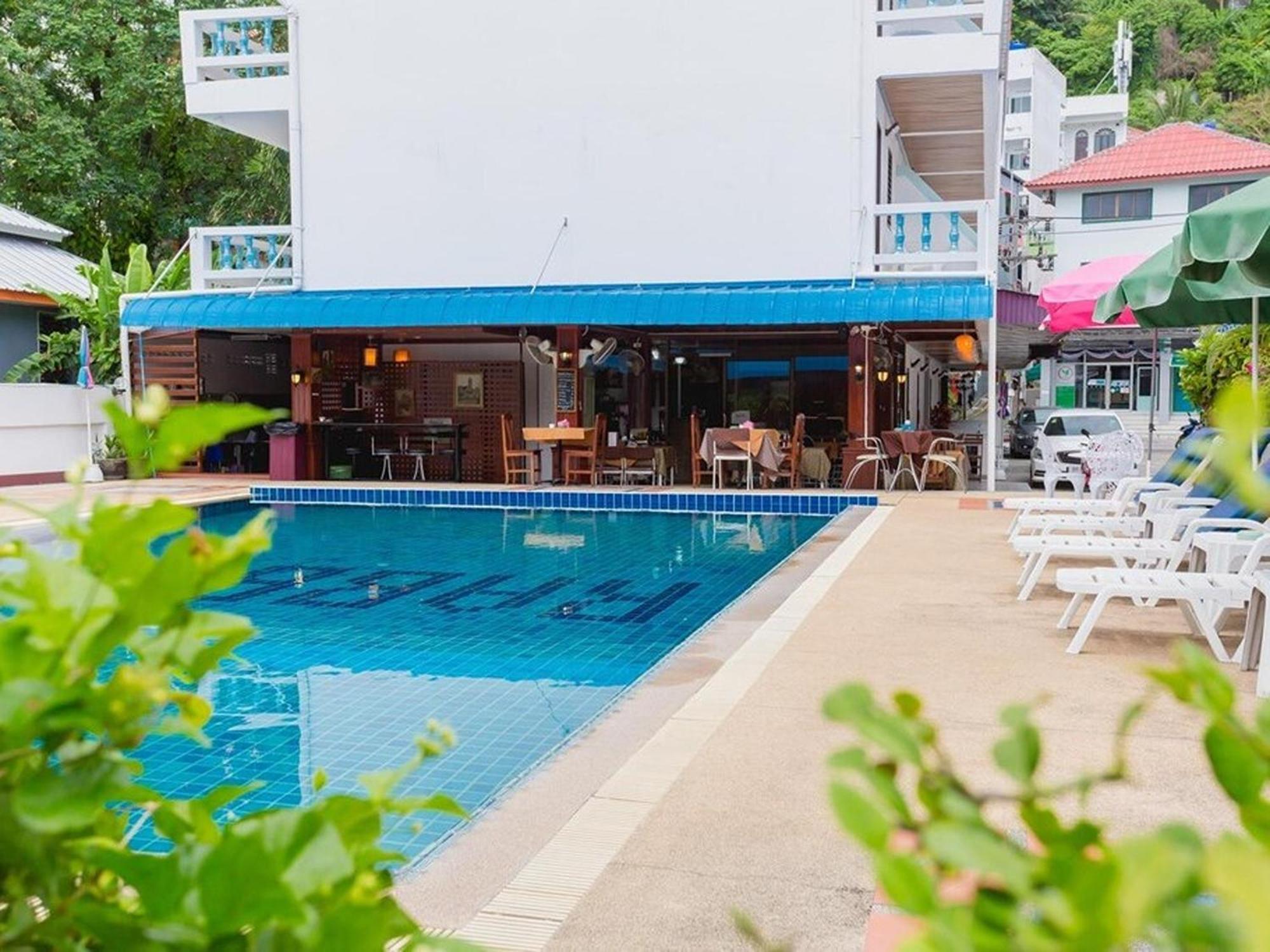 Rabbit Mansion Patong Hotel Exterior photo